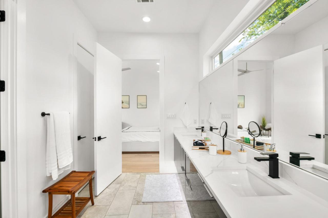Dallas Luxury Modern House By Dallas Love Airport エクステリア 写真